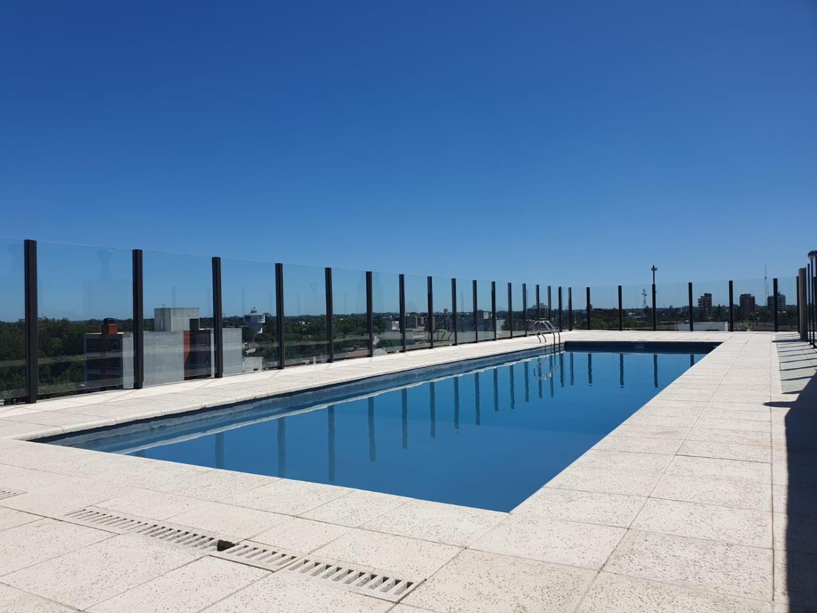 Bluesky & Parking Apartment Belen de Escobar